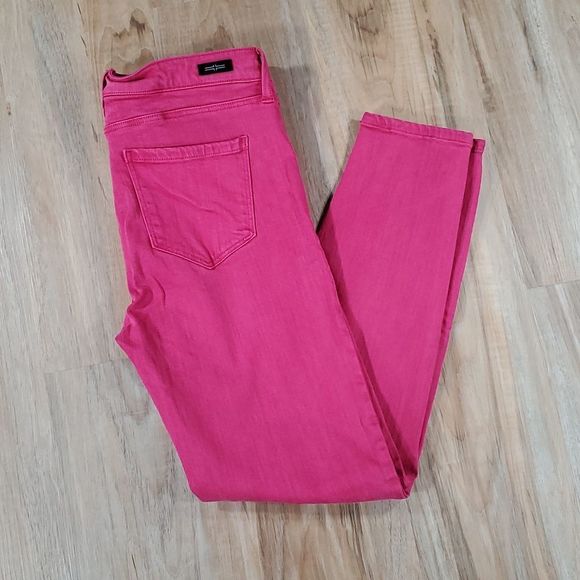 Liverpool Jeans Company Denim - 🔹️Liverpool Pink "The Crop" Pants Size 8/29